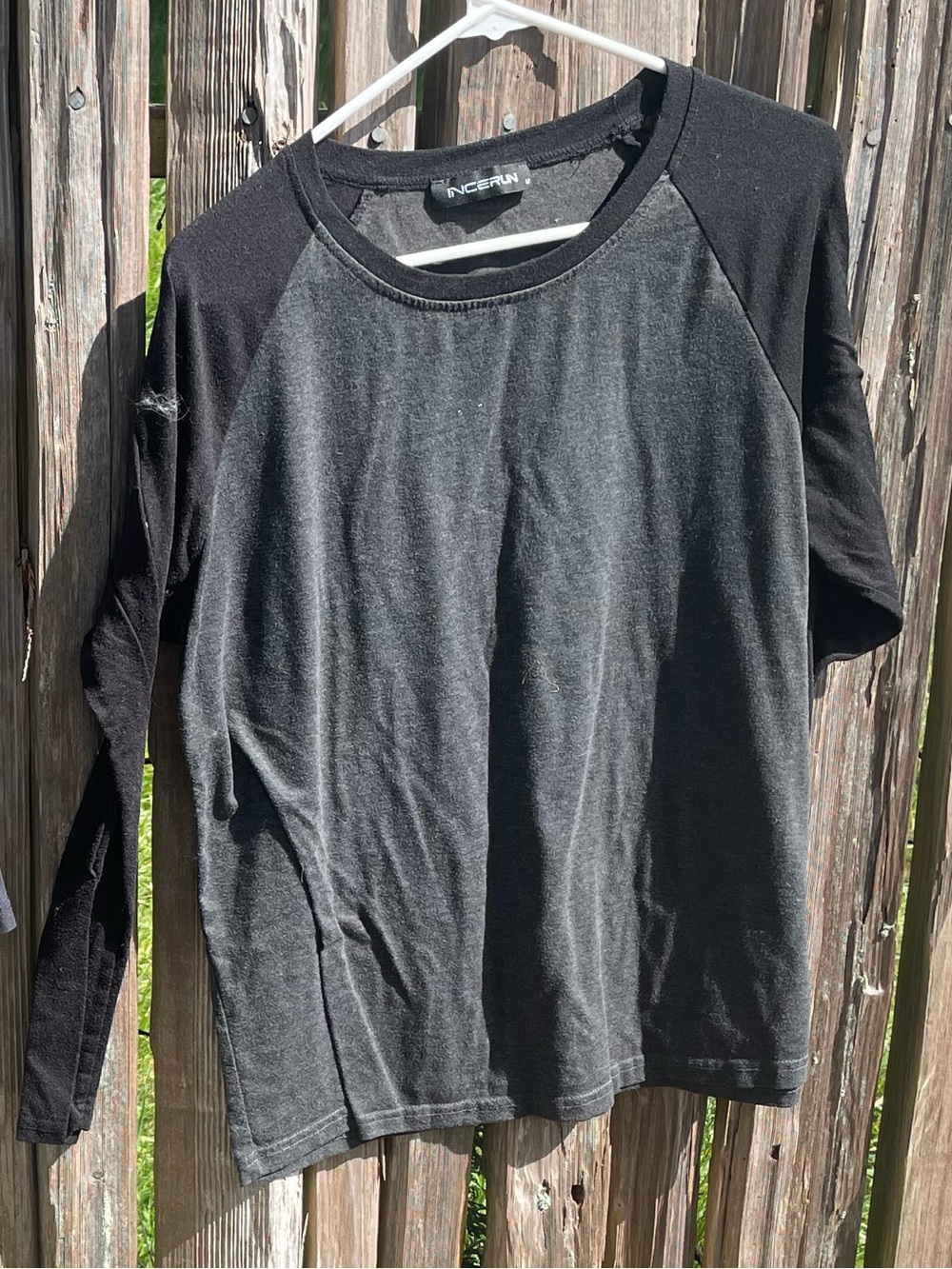 Thin black long sleeve fleece baseball style print